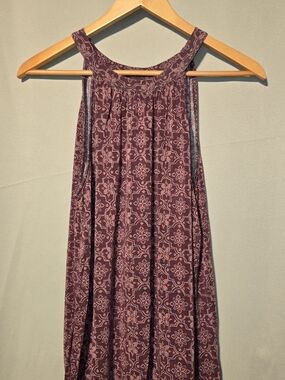 Market & Spruce Burgundy Floral Texture Top